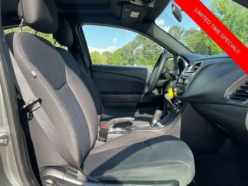 Used 2012 Chrysler 200 Touring image 14