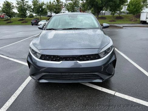 Used 2023 Kia Forte LXS FWD image 2