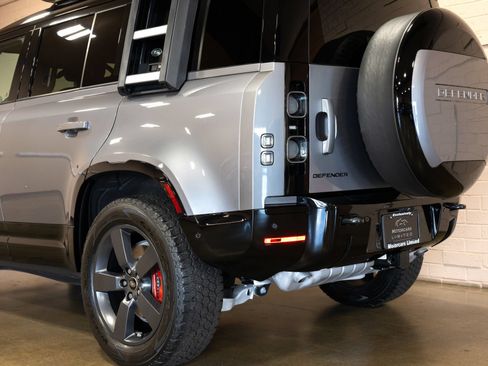 Used 2024 Land Rover Defender 110 X AWD/4WD image 24