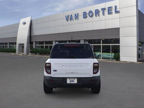 New 2026 Ford Bronco Sport Outer Banks AWD/4WD image 5