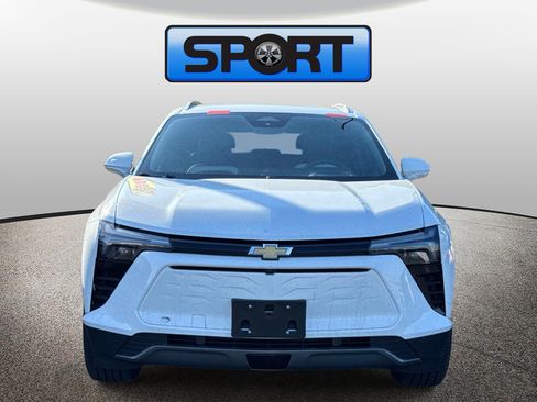 Used 2024 Chevrolet Blazer EV LT AWD/4WD image 2