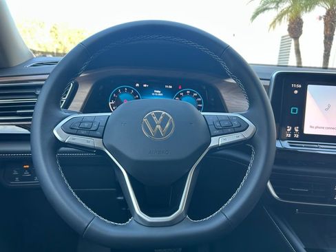 New 2026 Volkswagen Atlas SE FWD image 19