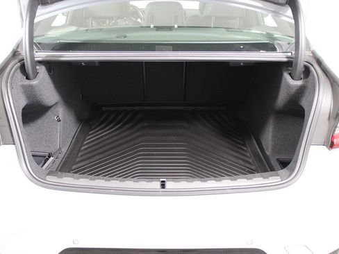 Used 2023 BMW 330i Sedan w/ M Sport Package image 30