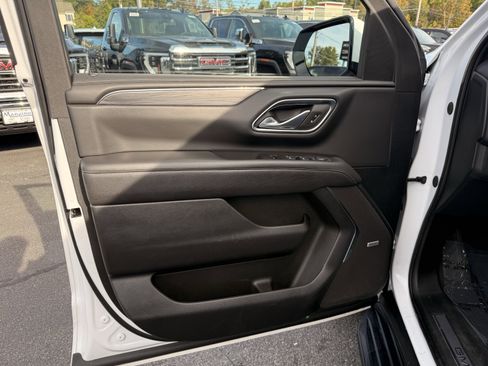 Certified 2024 GMC Yukon SLT image 10