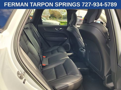 Certified 2023 Volvo XC60 B5 Ultimate w/ Climate Package image 19