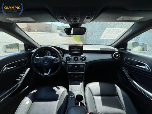 Used 2015 Mercedes-Benz CLA 250 image 21