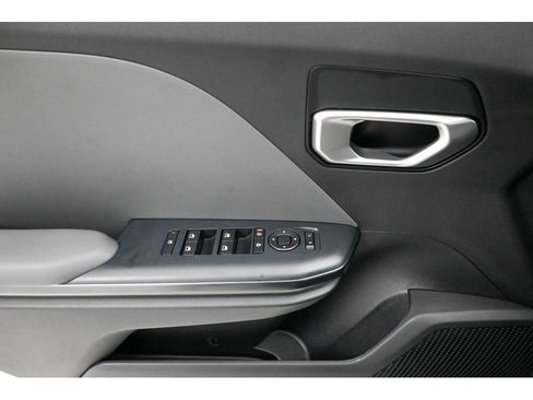 New 2025 Kia K4 image 14