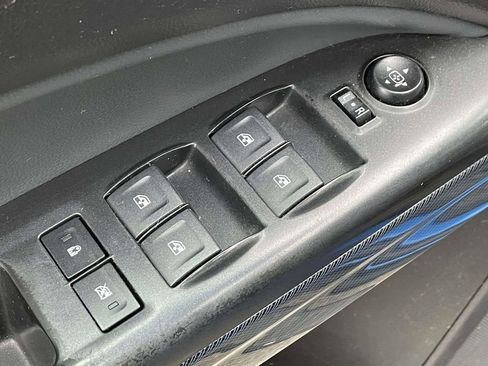 Used 2018 Chevrolet Colorado Z71 image 17