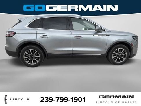 Used 2021 Lincoln Nautilus FWD w/ Equipment Group 101A image 8