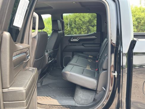 Used 2023 Chevrolet Silverado 1500 LTZ w/ Technology Package AWD/4WD image 34