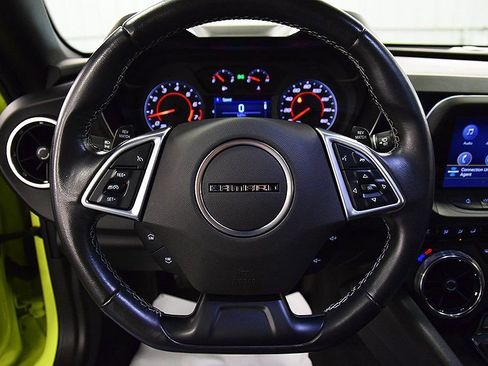 Used 2021 Chevrolet Camaro LT w/ Technology Package image 16