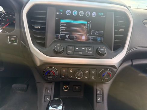 Used 2019 GMC Acadia SLT AWD/4WD image 4