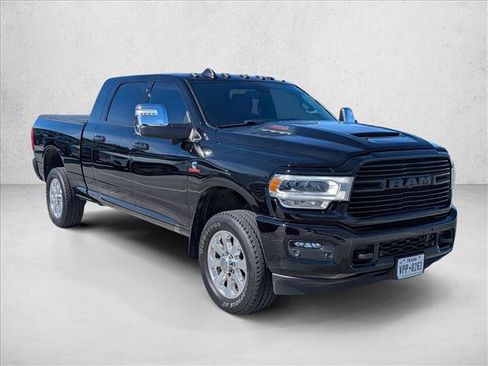 Used 2024 RAM 2500 Laramie w/ Sport Appearance Package image 4