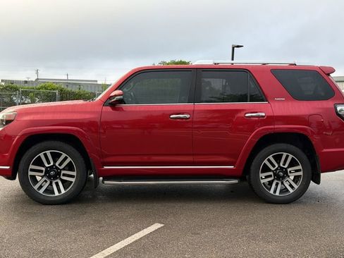 Used 2022 Toyota 4Runner Limited RWD image 10