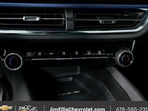 New 2026 Chevrolet Equinox EV LT w/ Convenience Package II FWD image 15