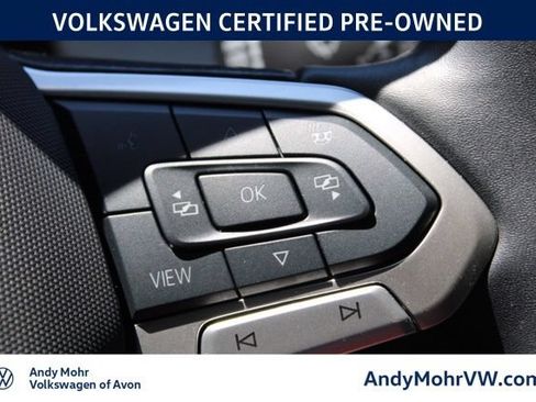 Used 2025 Volkswagen Taos SE w/ Panoramic Sunroof Package AWD/4WD image 32