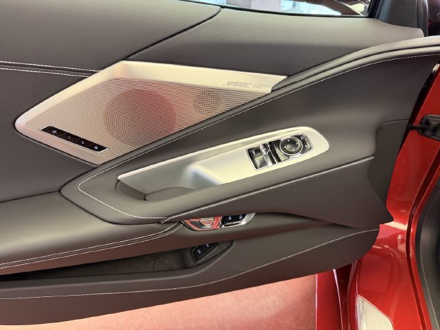 Used 2025 Chevrolet Corvette Stingray Preferred Cpe w/ Battery Protection Package RWD image 17