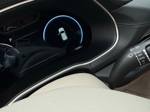 Used 2021 Genesis GV80 3.5T w/ Prestige Package 07 AWD/4WD image 12