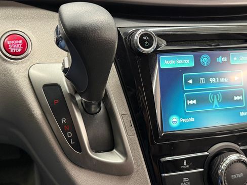 Used 2015 Honda Odyssey EX image 16