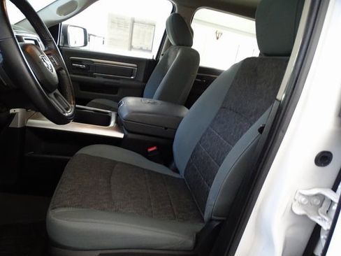 Used 2019 RAM 1500 Big Horn image 2