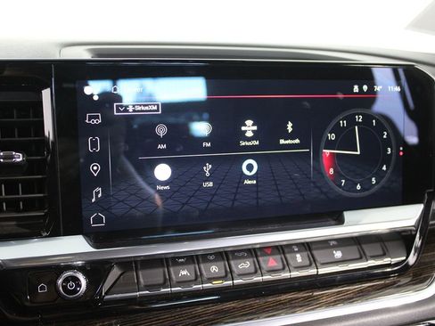 Used 2024 GMC Sierra 1500 Elevation image 9