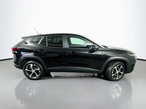 Used 2024 Chevrolet Trax RS w/ Driver Confidence Package FWD image 8