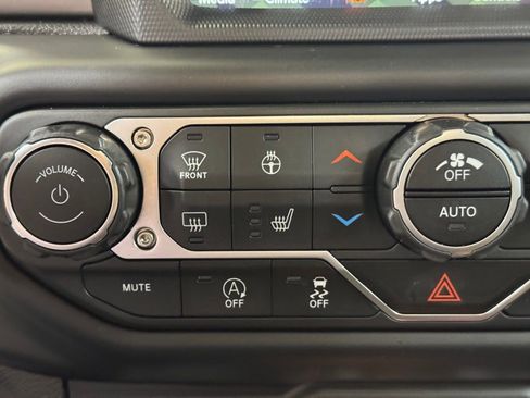 Used 2020 Jeep Gladiator Rubicon image 37