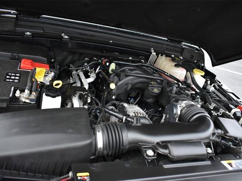 Certified 2022 Jeep Gladiator Willys image 34