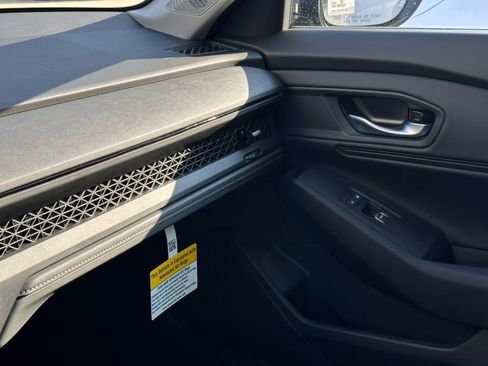 New 2025 Honda Accord SE image 30