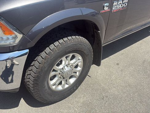 Used 2015 RAM 2500 Laramie AWD/4WD image 8
