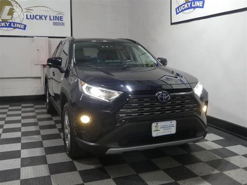 Used 2020 Toyota RAV4 Limited w/ Limited Grade Weather Package AWD/4WD image 5