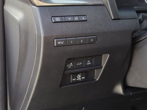 Used 2024 Lexus GX 550 w/ Accessory Package (2T) image 21