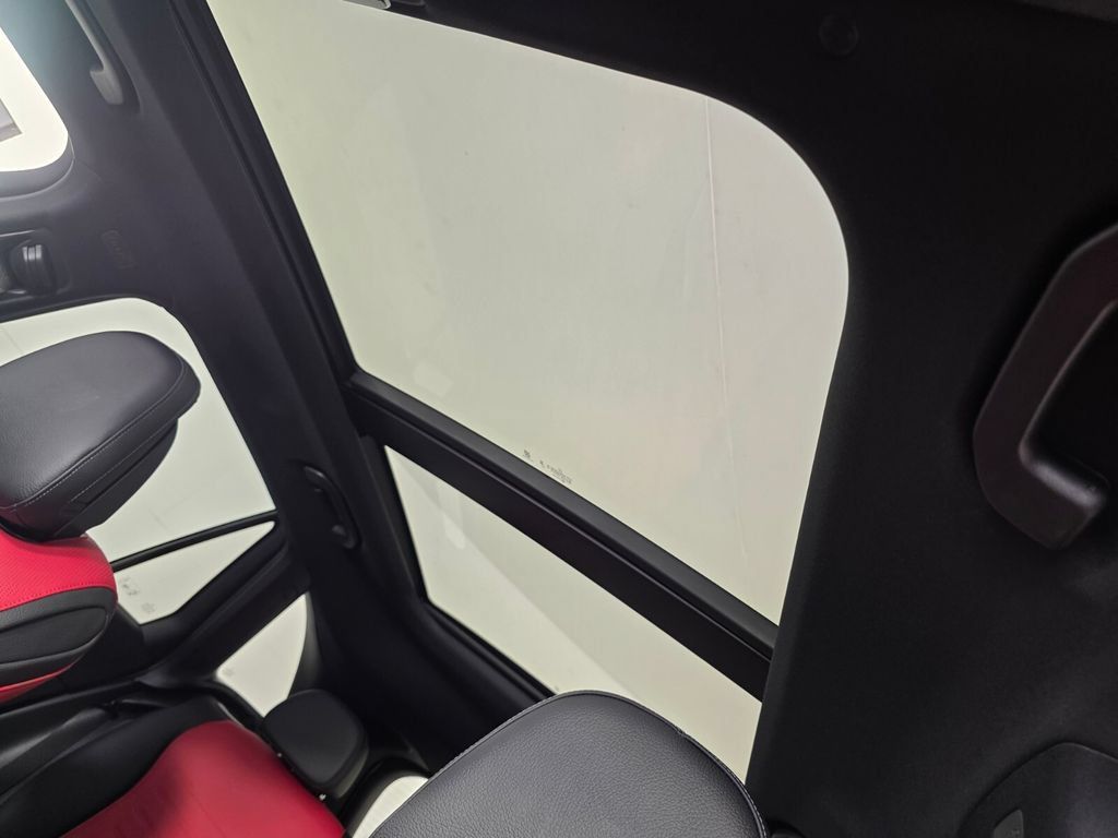 New 2027 Mercedes-Benz GLC 300 image 9