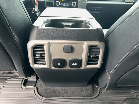 Used 2022 Ford F250 Lariat w/ Chrome Package AWD/4WD image 27