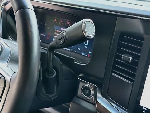 Used 2024 Ford F250 Lariat w/ FX4 Off-Road Package AWD/4WD image 27