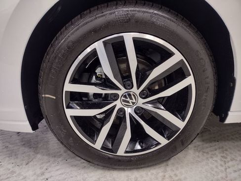 New 2026 Volkswagen Jetta SE image 5