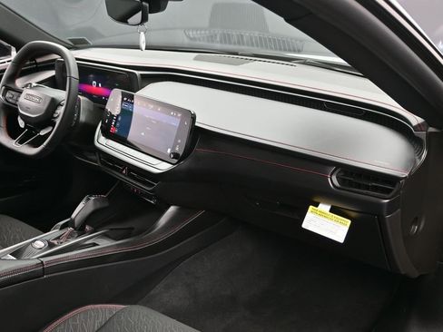 Used 2025 Dodge Charger R/T w/ Quick Order Package 25M R/T image 34