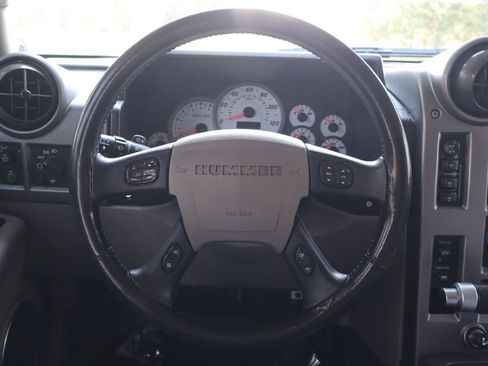 Used 2003 HUMMER H2 w/ Preferred Equipment Group AWD/4WD image 18