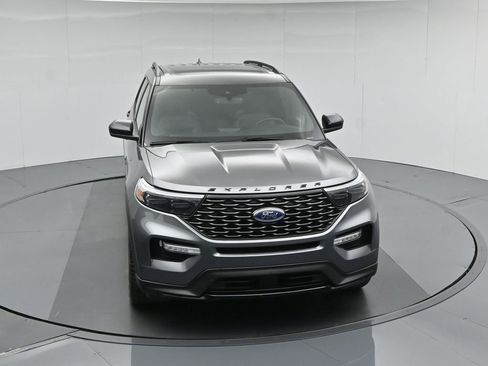 Certified 2023 Ford Explorer ST-Line w/ Class IV Trailer Tow Package RWD image 43