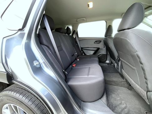 Used 2023 Nissan Rogue S AWD/4WD image 19