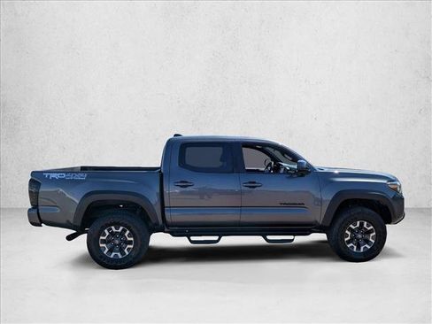Used 2023 Toyota Tacoma TRD Off-Road AWD/4WD image 4