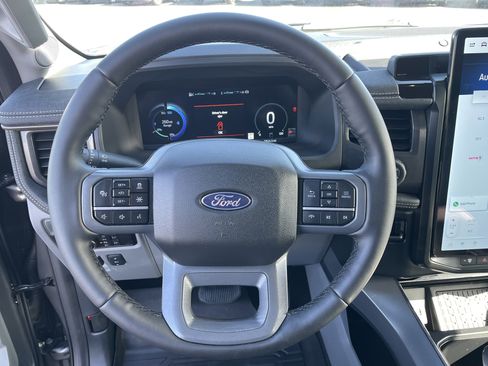 Used 2025 Ford F150 Lightning Flash image 14