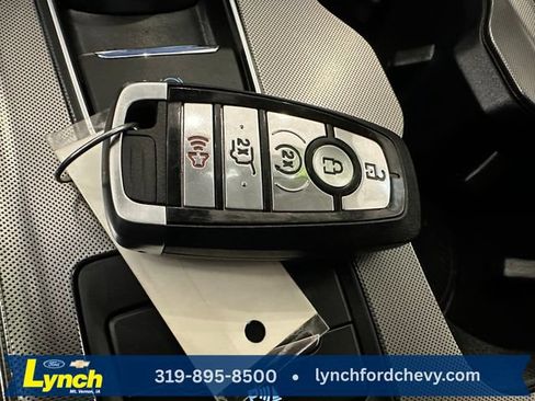 Used 2024 Ford Edge Titanium AWD/4WD image 17