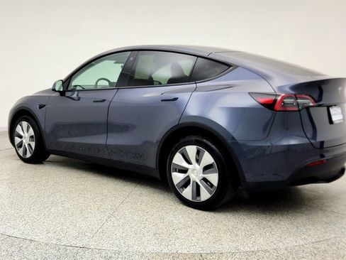 Used 2023 Tesla Model Y Long Range image 7