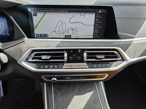 Certified 2022 BMW X7 xDrive40i w/ Premium Package AWD/4WD image 25