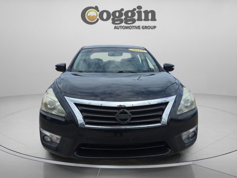 Used 2013 Nissan Altima 3.5 SL w/ Technology Pkg FWD image 8