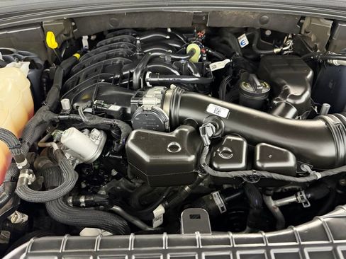 Used 2024 Jeep Grand Cherokee L Limited w/ Luxury Tech Group II image 37