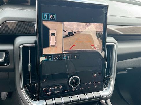 New 2026 GMC Yukon Elevation image 9