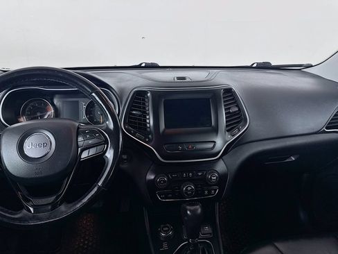 Used 2020 Jeep Cherokee Latitude Plus AWD/4WD image 12