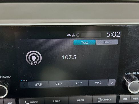 Used 2024 Honda Accord EX image 19